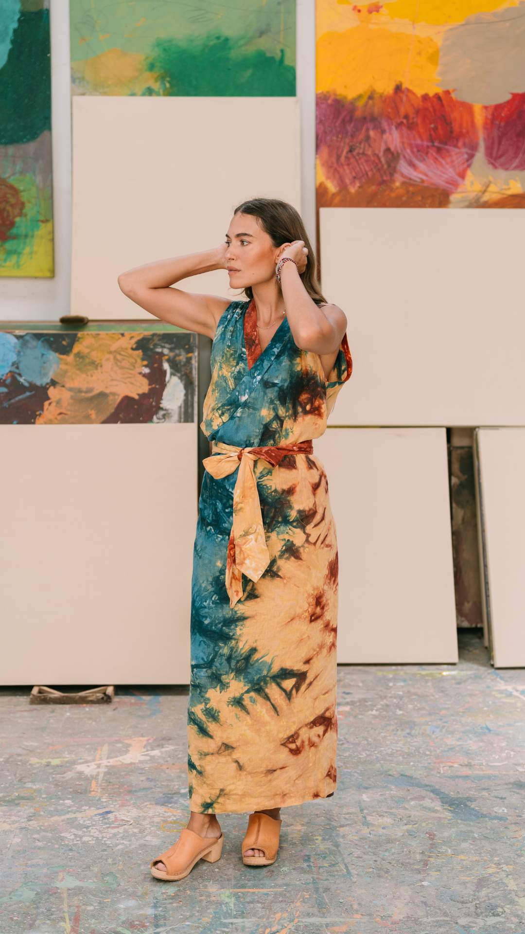 The Linen Woman: On Presence, Grace, and What Conscious Dressing Actually Looks Like