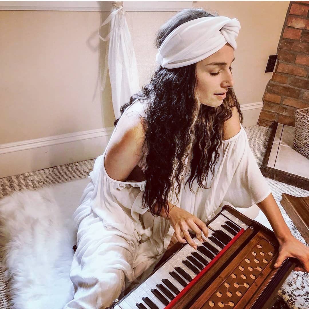 Supporting & Accepting with Raj Akal Kaur Founder of Spiritual Alchemy Yoga