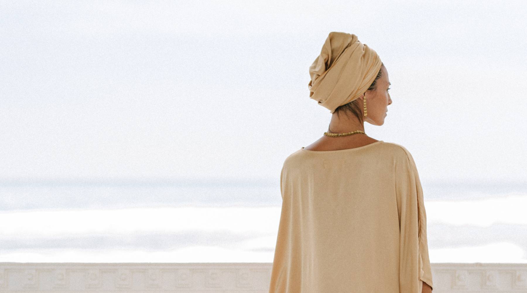 Here are 8 must have herbs to calm your nervous system and promote inner stillness