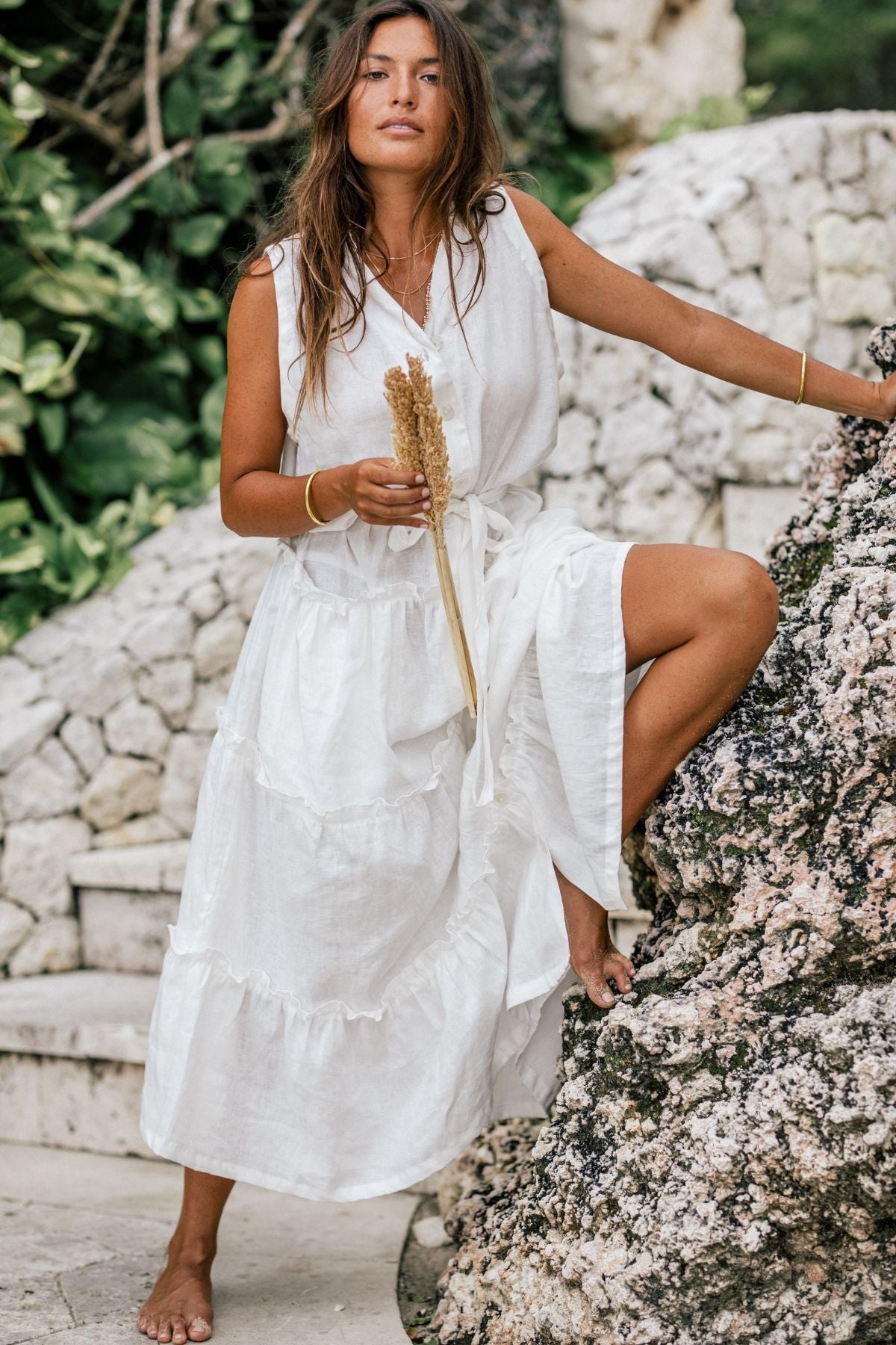 La Dama sleeveless gown by Myrah Penaloza in 100% linen, Off White. Collar and pocket detail, handcrafted in Bali.