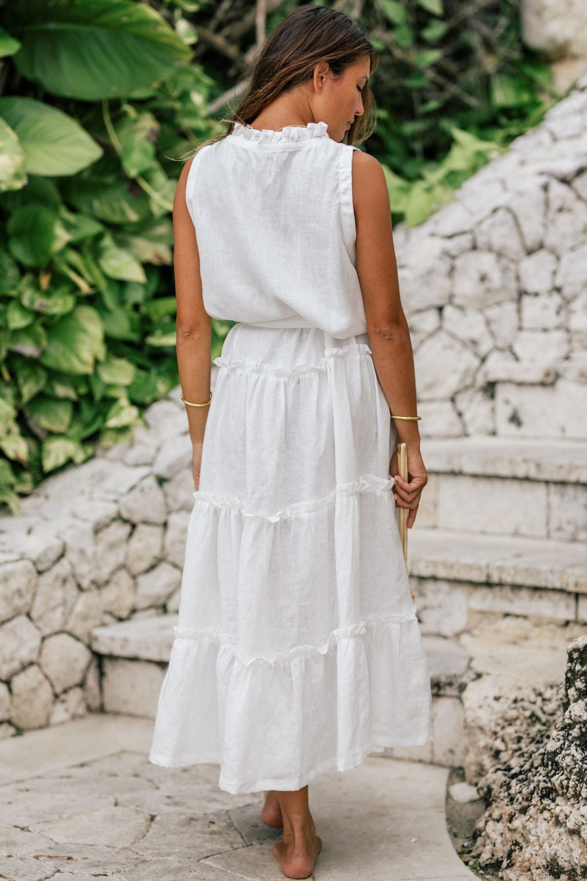 Side view of the La Dama Linen, Off-White by Myrah Penaloza in linen, handcrafted in Bali by artisan families.